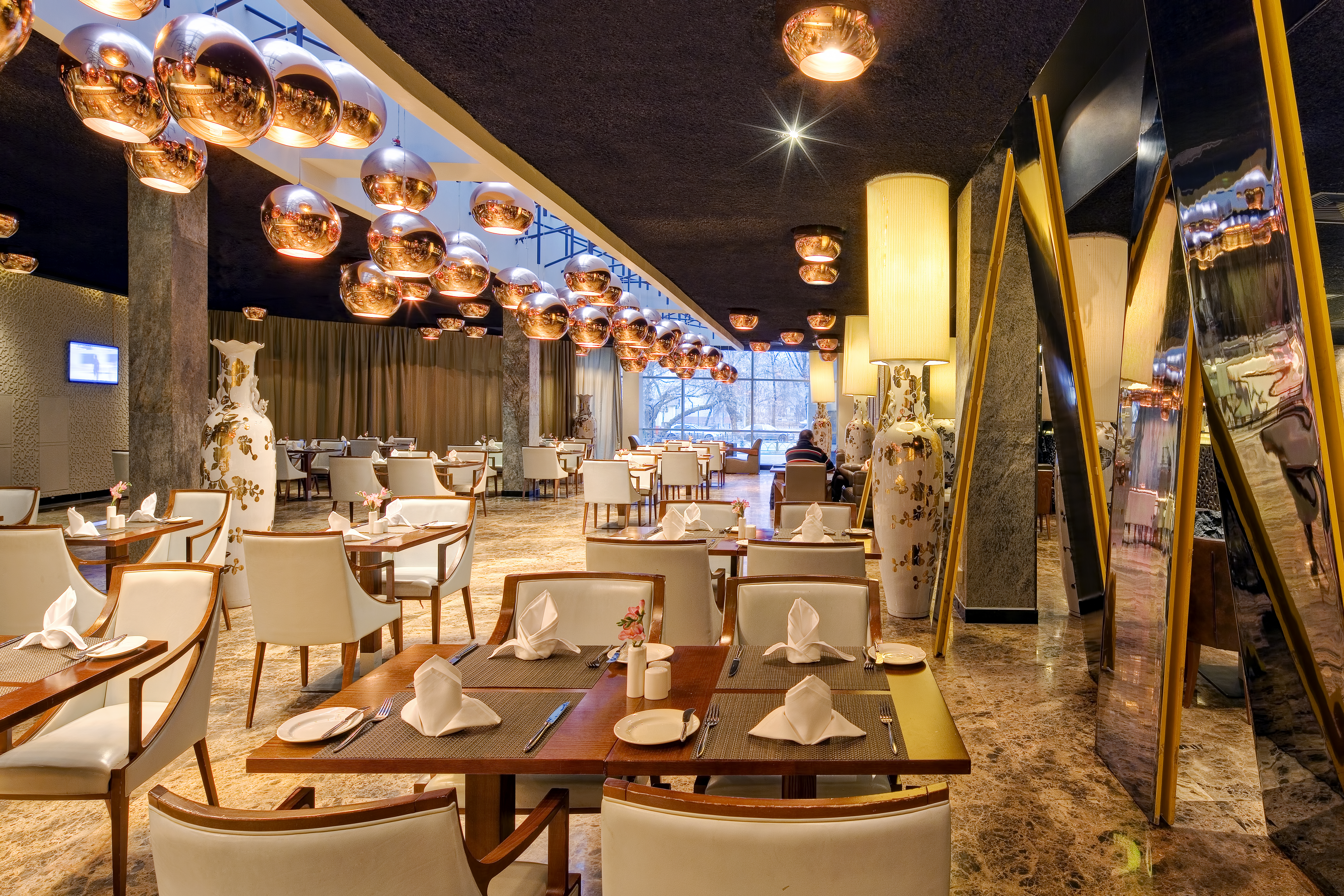 Restaurant 2