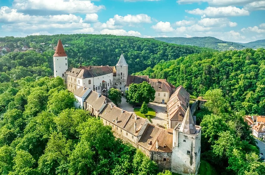 Krivoklat castle_Kudyznudy.cz Mamaison Hotels_850x563