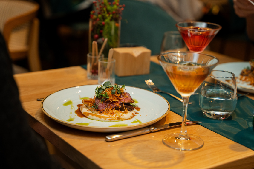 Forest Dinner Night_Mamaison Andrassy CPI Hotels_Eheto Erdo Budapest 850x567_4 (6)